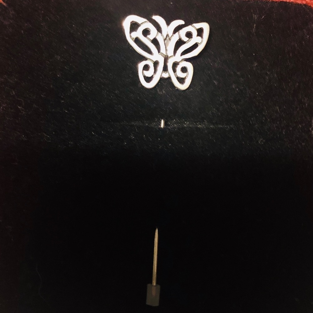 Retired James Avery Pin